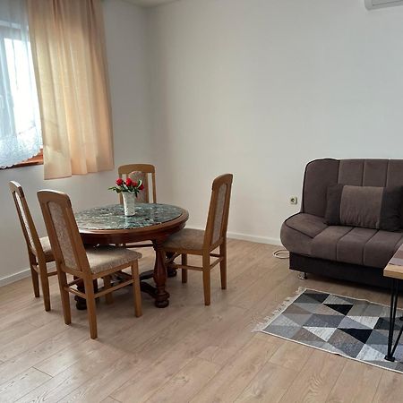 Cheap House Near The Center Of The City Mostar Exterior photo